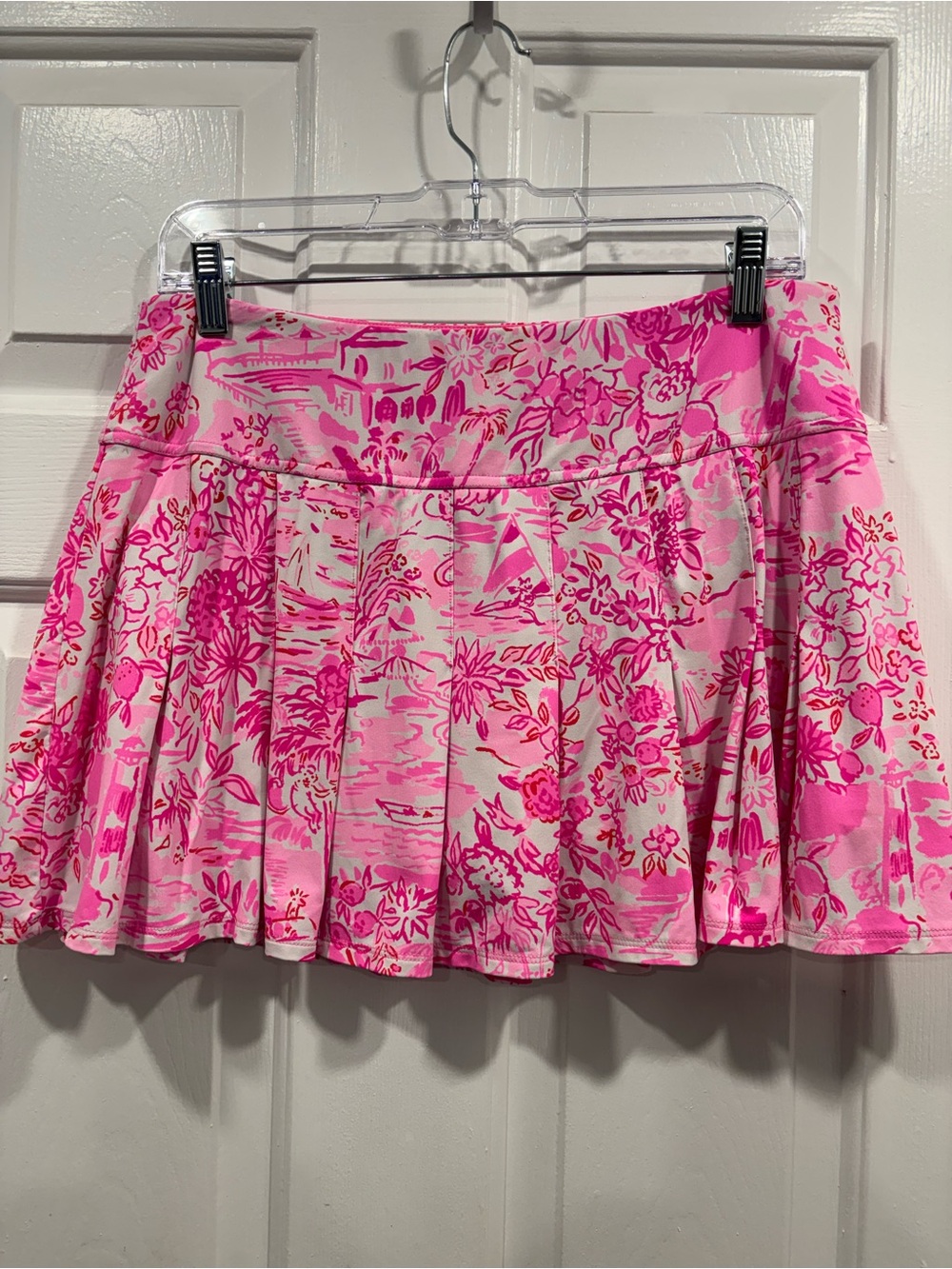 Lilly Pulitzer Pink & White Luxletic Annora skort L
